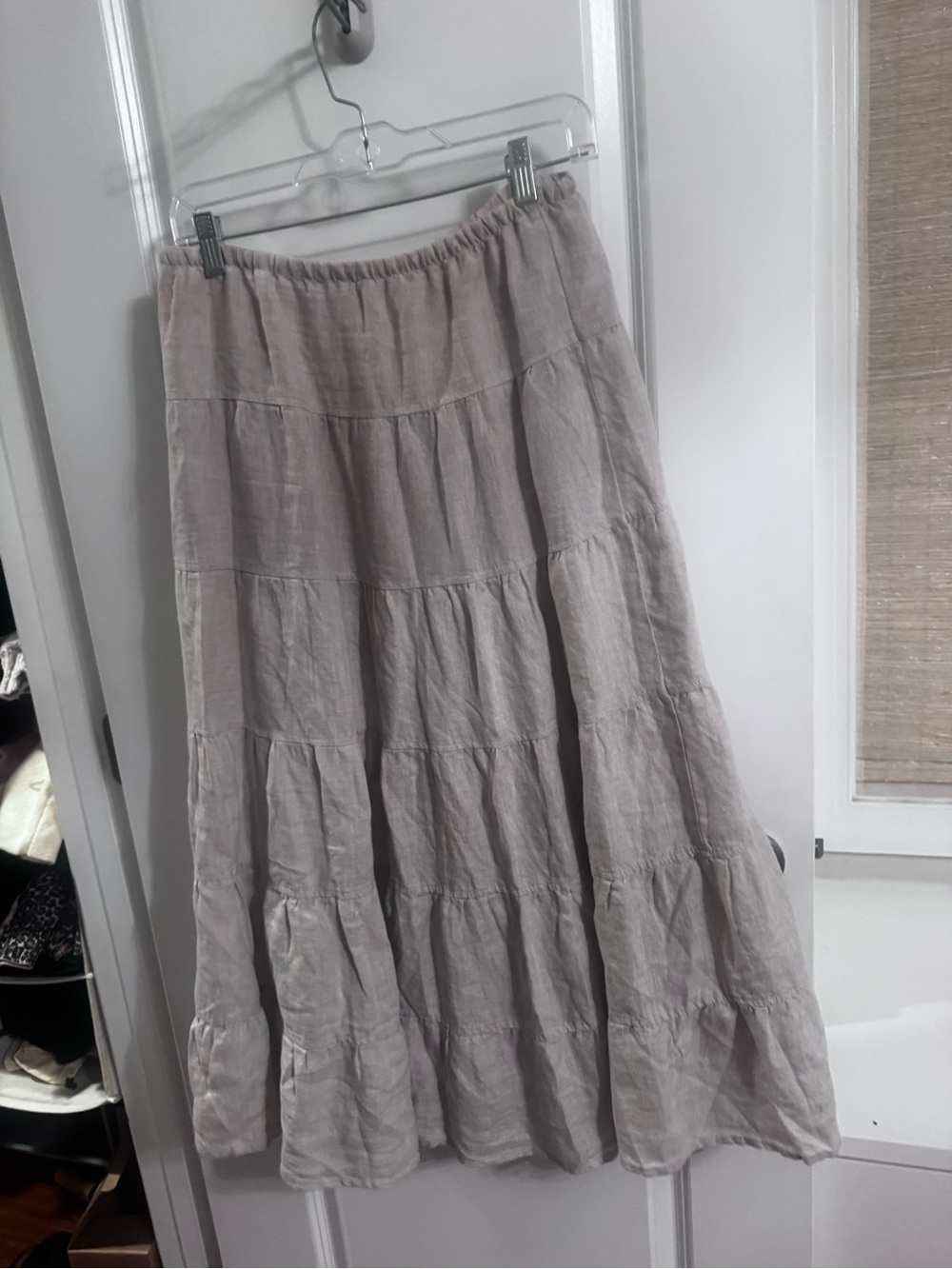Aritzia Tiered Maxi Skirt in ecru- only worn once! - Picture 5 of 6